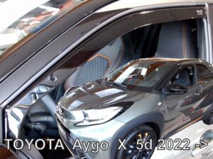 Owiewki TOYOTA Aygo X 5d 2022-> htb (tylko owiewki przednie)