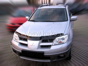 Owiewka szyby przedniej MITSUBISHI Outlander I 08.2002-2006 (montowana na uchwyty)